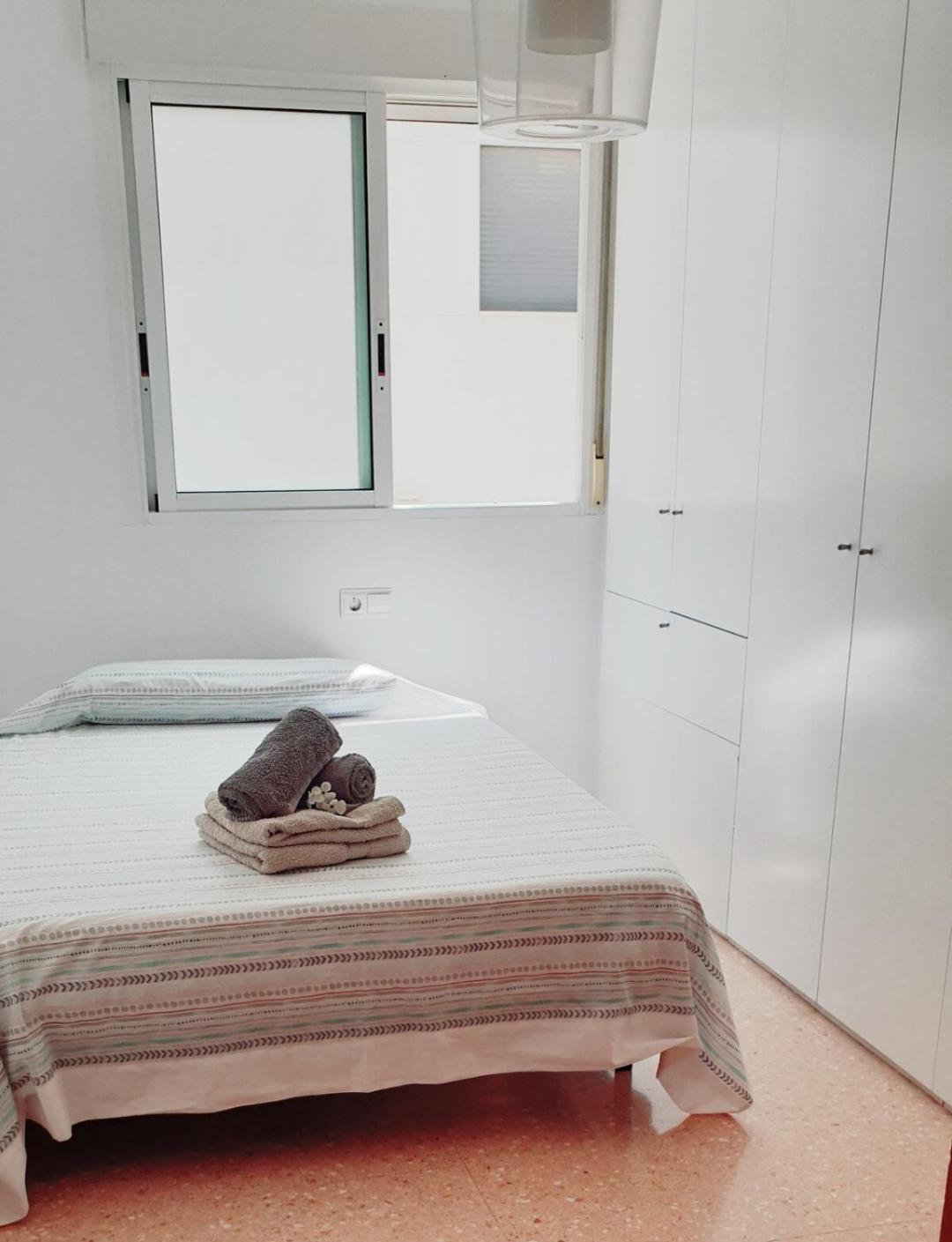 Lovely Penhouse In Alicante With Parking Exterior foto