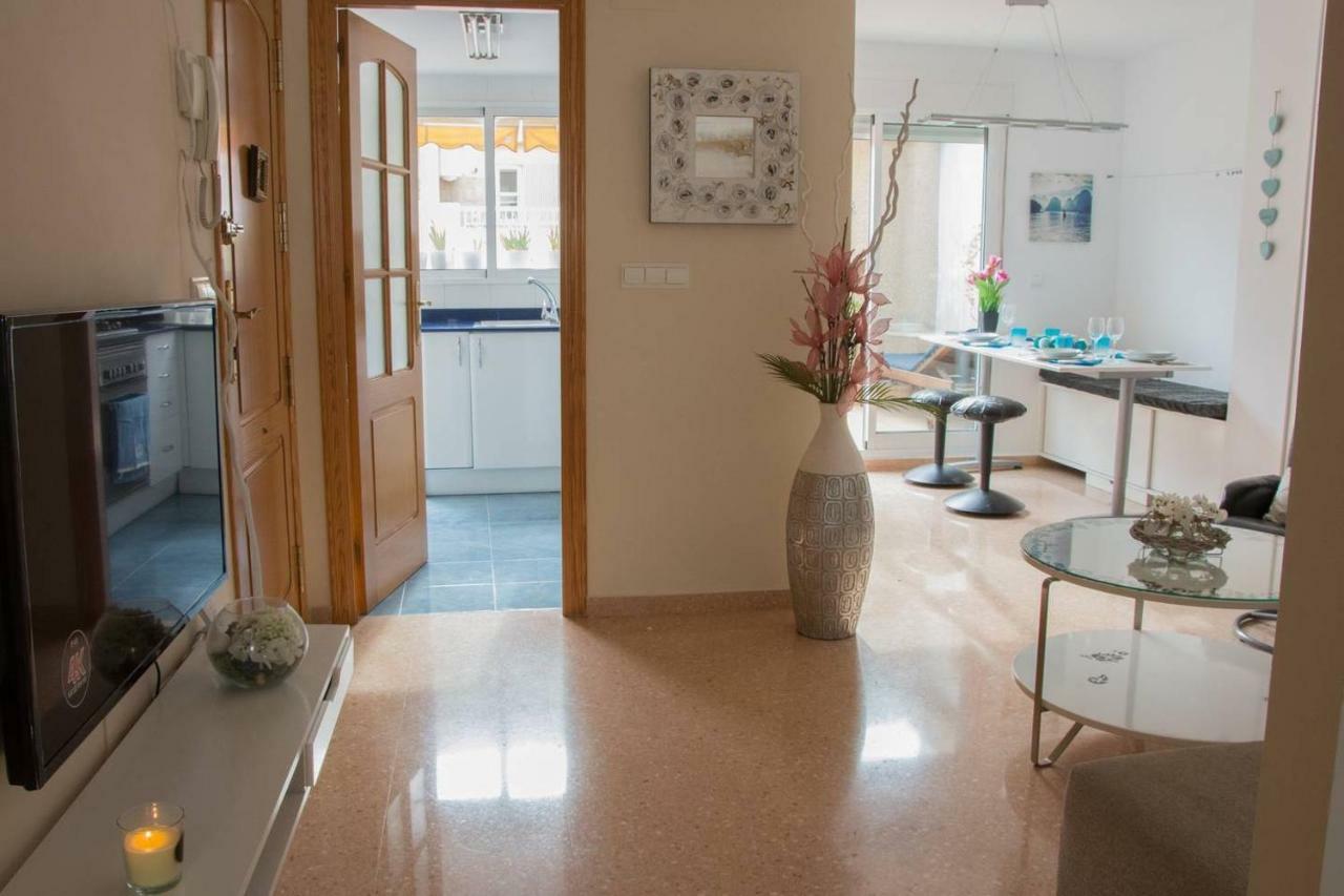 Lovely Penhouse In Alicante With Parking Exterior foto